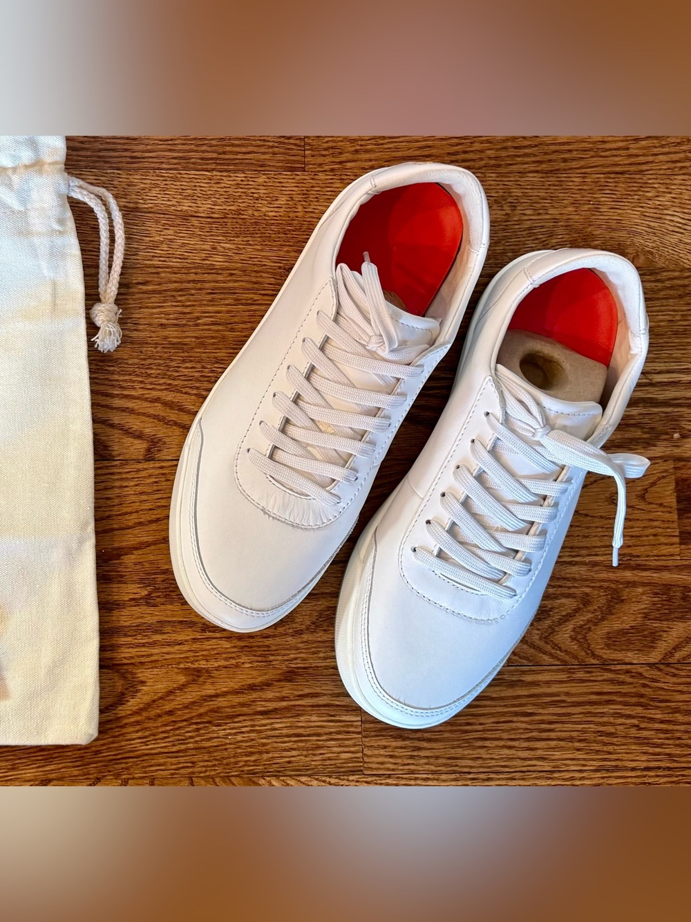 Beautiful Italian leather Novella sneakers - unisex/various sizes